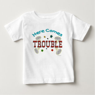 ここ来トラブル乳児ベビーキッドTシャツ ベビーTシャツ