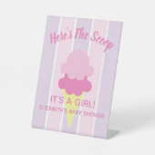 こちらはスクープのアイスクリーム夏のベビーシャワー 台座サイン (正面)