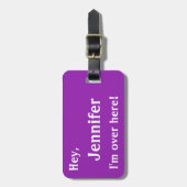 こっちだ！カスタムラゲおもしろいージタグ – 紫 ラゲッジタグ (正面縦)