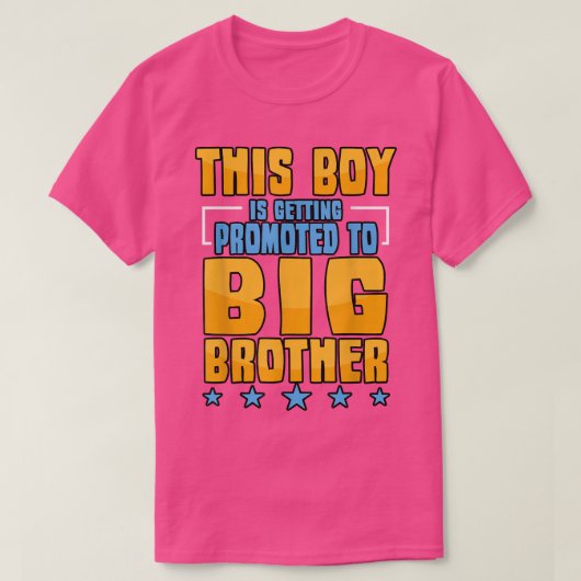 このおもしろい男の子は兄に昇進しつつある Tシャツ (デザイン正面)