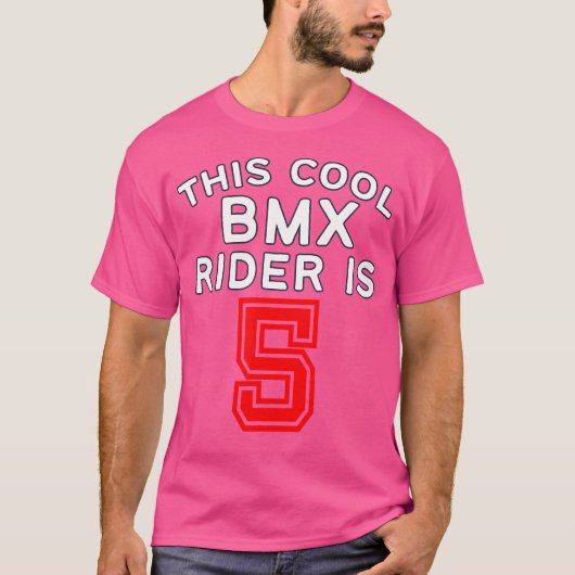 このクールBmxライダーは5自転車おもしろいBmxである Tシャツ (正面)