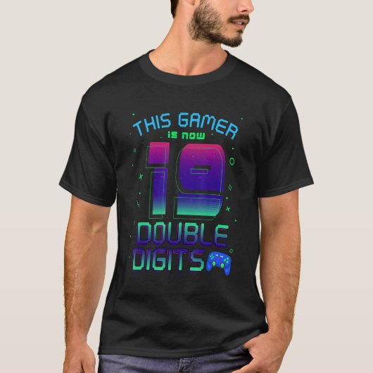 このゲーマーは今19の2桁の19誕生日P Tシャツ (正面)