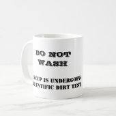 、このコップあります科学UNDERGOINGAが…洗浄しないで下さい コーヒーマグカップ (正面左)