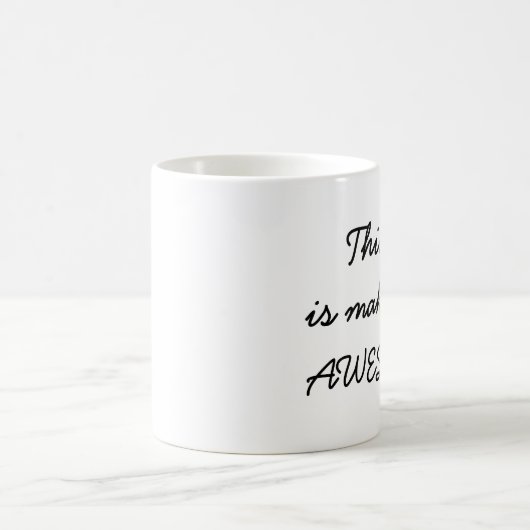 このコーヒーは私に素晴らしくおもしろいなオフィスの冗談をしています コーヒーマグカップ (中央)