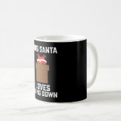このサンタは降りるのが好きなのね 楽しいクリスマス コーヒーマグカップ (正面右)