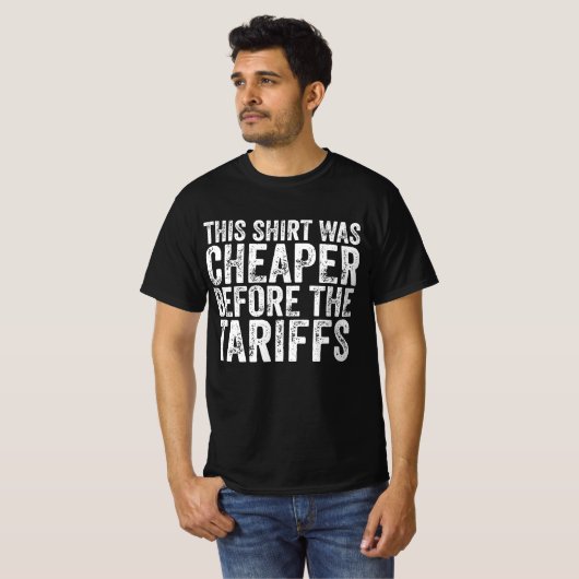 このシャツは関税よりも安かった Tシャツ (正面フル)
