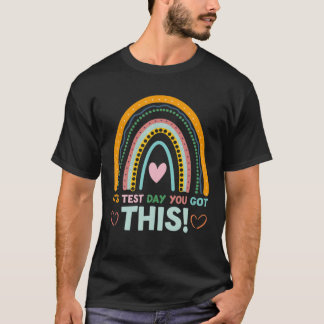 このテスト日得はテストおもしろい日だ教え Tシャツ