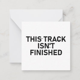 このトラックは完了していない – 不具合文字デザイン ノートカード