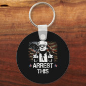 このトランプ中指プロトランプ2024 (背面) キーホルダー (正面)