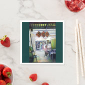 このドラゴンは来訓練車輪を持ってるのか? スタンダードカクテルナプキン (インサイチュ)