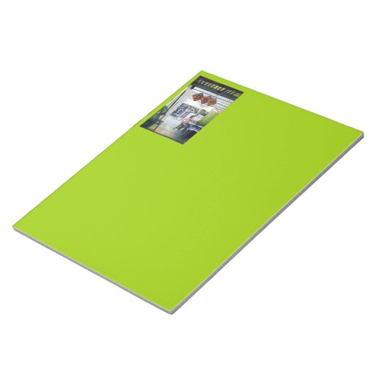 このドラゴンは来訓練車輪を持ってるのか？ ノートパッド (アングル)