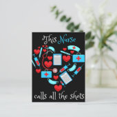 このナースはすべてのショットを呼び出す ポストカード (スタンド正面)