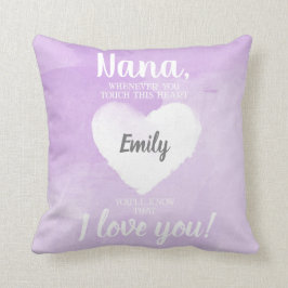 このハートの紫色に触れる時はいつでもナナ クッション
