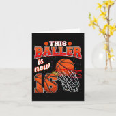 このバスケットボール選手は16歳になりました。お誕生日おめでとうM カード (黄色い花)