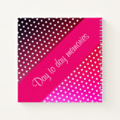 このピンク色の日記ノートブックを個人用に設定する ノートブック (裏面)