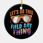 このフィールドデイを行うサングラス先生 セラミックオーナメント (正面)