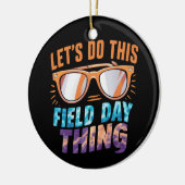 このフィールドデイを行うサングラス先生 セラミックオーナメント (左)