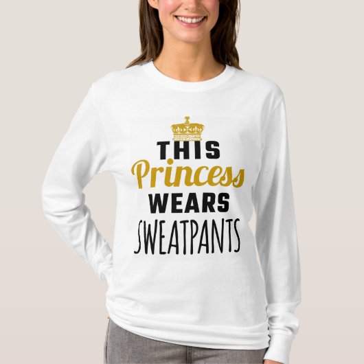 このプリンセスはSWEATPANTSの長袖のTシャツを身に着けています Tシャツ (正面)