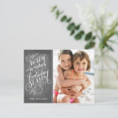 このホリデーシーズンにぴったりな手描きレターの1枚写真カード シーズンポストカード (スタンド正面)