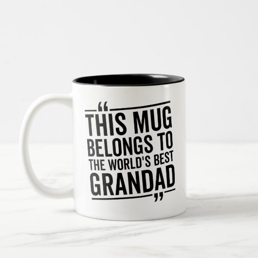 このマグカップは世界一のおじいさんのおじいさんのものだ ツートーンマグカップ (左)