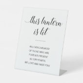 このモダン灯籠は記念の灯が付いてい結婚る 台座サイン (正面)