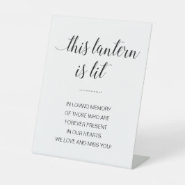 このモダン灯籠は記念の灯が付いてい結婚る 台座サイン