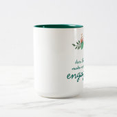 このリングや輪を婚約したなマグを見させます私にします ツートーンマグカップ (中央)