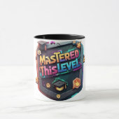 このレベルの卒業を習得する マグカップ (中央)