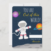 この世界のバレンタイン教室の外にいる (正面)