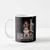この中に犬がいるわ Funny Basset Hound Meme Idea コーヒーマグカップ (左)
