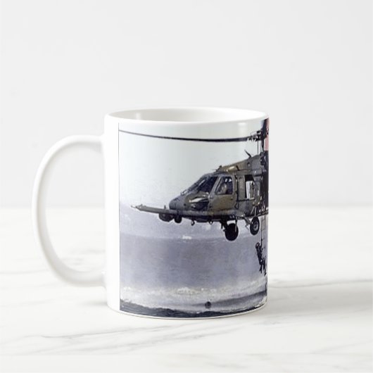 この人のオフィスのマグと比較される コーヒーマグカップ (左)