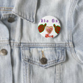 この人は大きなプレゼントのアートプリントが大好きです 缶バッジ (インサイチュ)