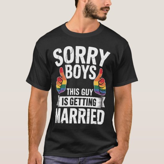 この人結婚します LGBTQプライド 男子たち残念! Tシャツ (正面)