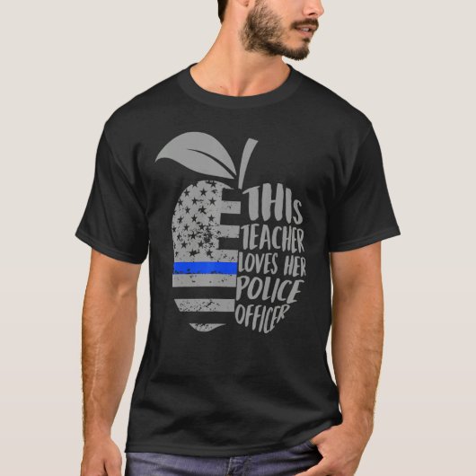 この先生は彼女の警察官の法執行機関を愛している Tシャツ (正面)