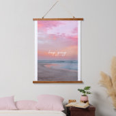 この壁意欲を起こアートに毎日自分自身を向けて 吊り下げ型タペストリー (寝室)