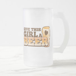この女の子にビール店からのビールデザインを与えて下さい フロストグラスビールジョッキ