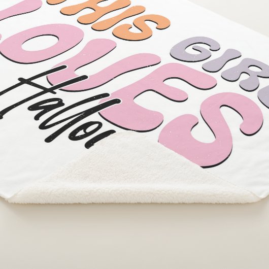 この女の子はハロウィーンが大好き シェルパブランケット (3/4)