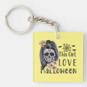 この女の子はハロウィーンを愛する キーホルダー (正面)