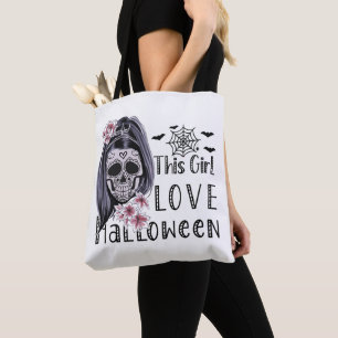 この女の子はハロウィーンを愛する トートバッグ