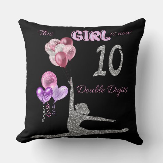 この女の子は今10の2桁体操だ クッション (正面)