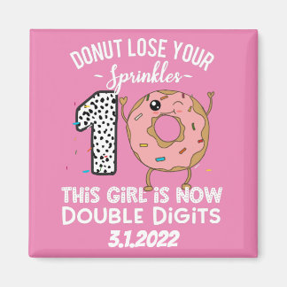 この女の子は今2桁10誕生日 マグネット