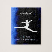 この女の子は体操の黒、青、白が大好き ジグソーパズル (縦)