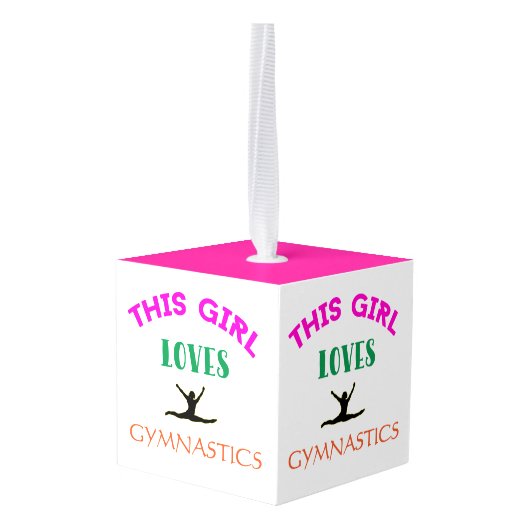 この女の子は体操を愛する体操選手引用文 キューブオーナメント (裏面アングル)