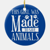 この女の子は獣医救に造られた セラミックオーナメント (裏面)