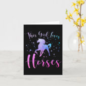 この女の子は馬の馬乗馬が大好き カード (黄色い花)