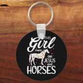 この女の走子はイエスと馬ティー馬好き キーホルダー (正面)