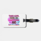 この女の走子はカフェインと皮肉を ラゲッジタグ (裏面横)