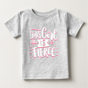 この女は強い 女のエンパワーメント ベビーTシャツ