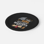 この女得の子は修士号を取得 ペーパープレート (アングル)