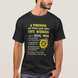 この女性について知っておくべきこと5彼女は Tシャツ